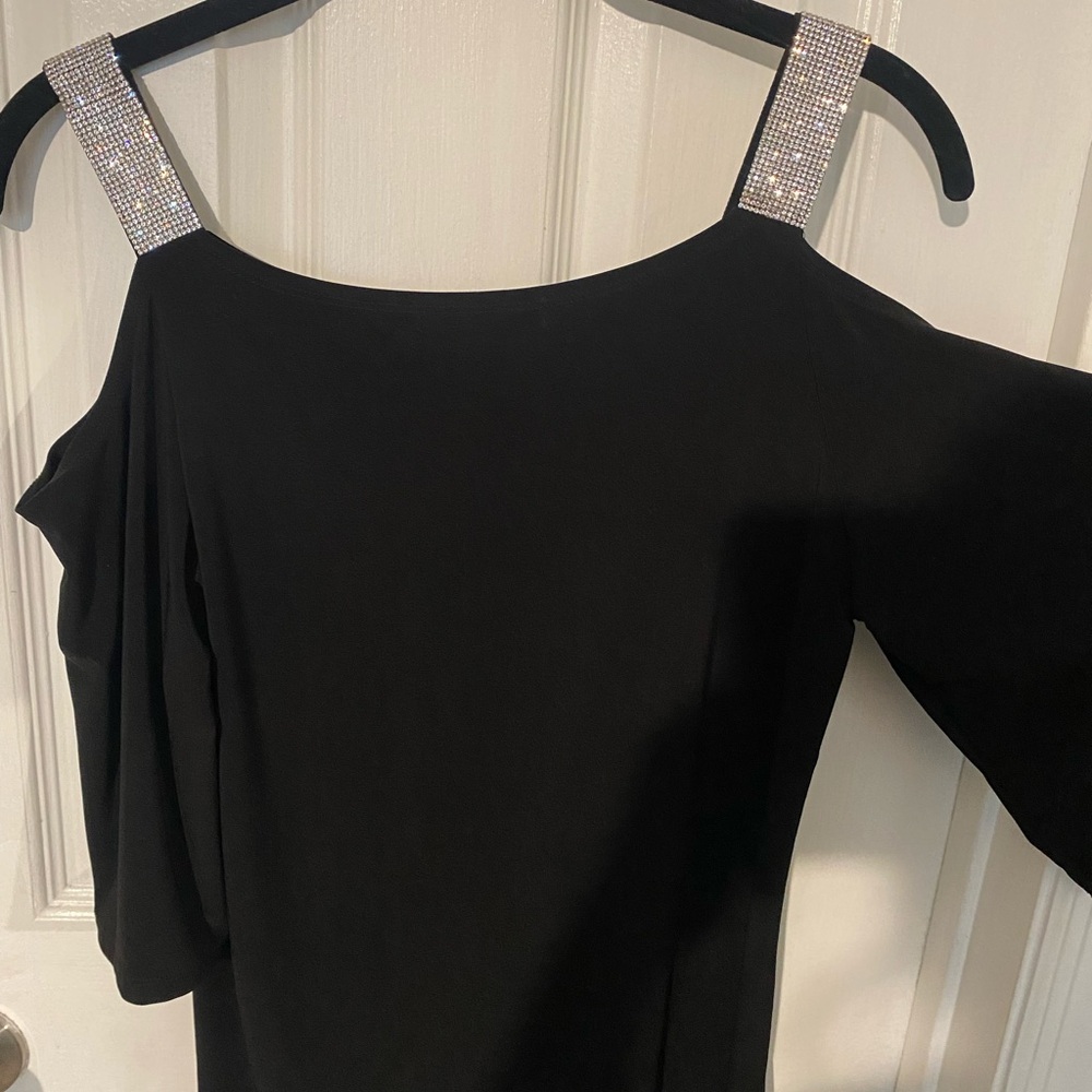 Elegant Black Cold Shoulder Dress